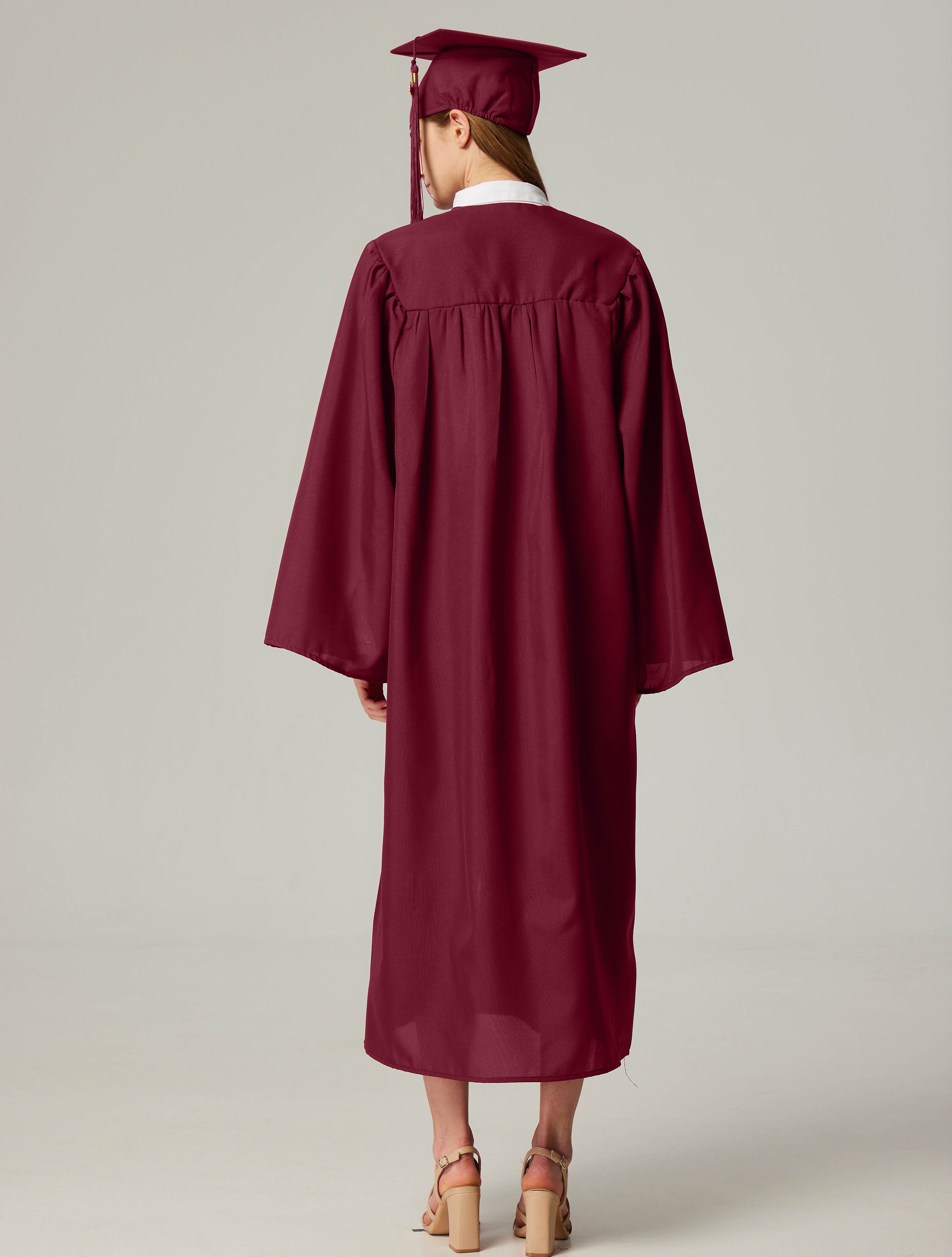 GraduationService Unisex  Matte Graduation Cap & Gown with Tassel 2025 Year Charm Rich Color