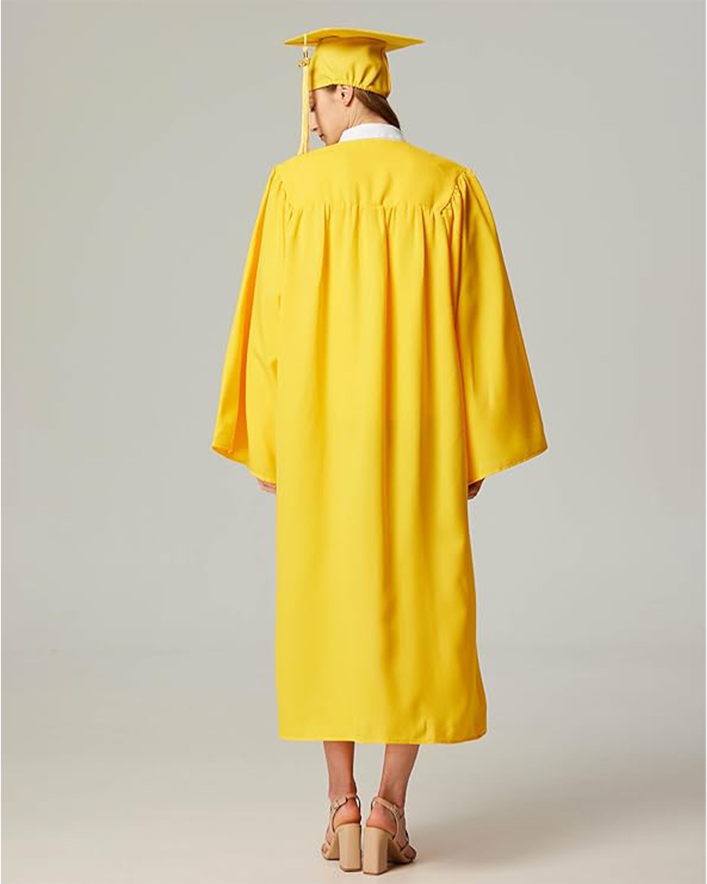 Unisex Matte Graduation Cap & Gown with Tassel 2026 Year Charm ( Rich Color )